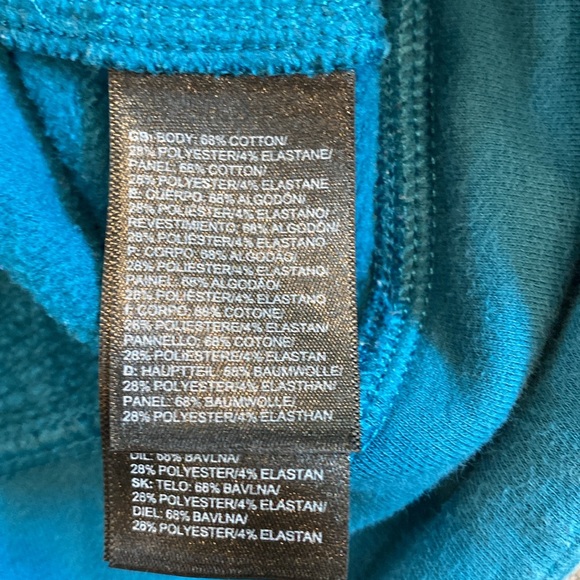 The North Face Women’s Sweater - Picture 7 of 7